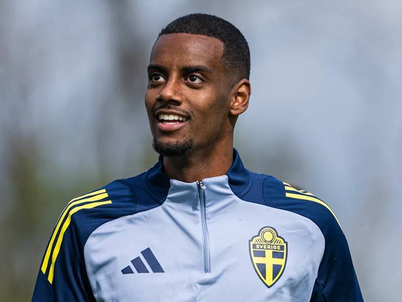 伊萨克首次回应转会利物浦争议：外界并未掌握完整真相